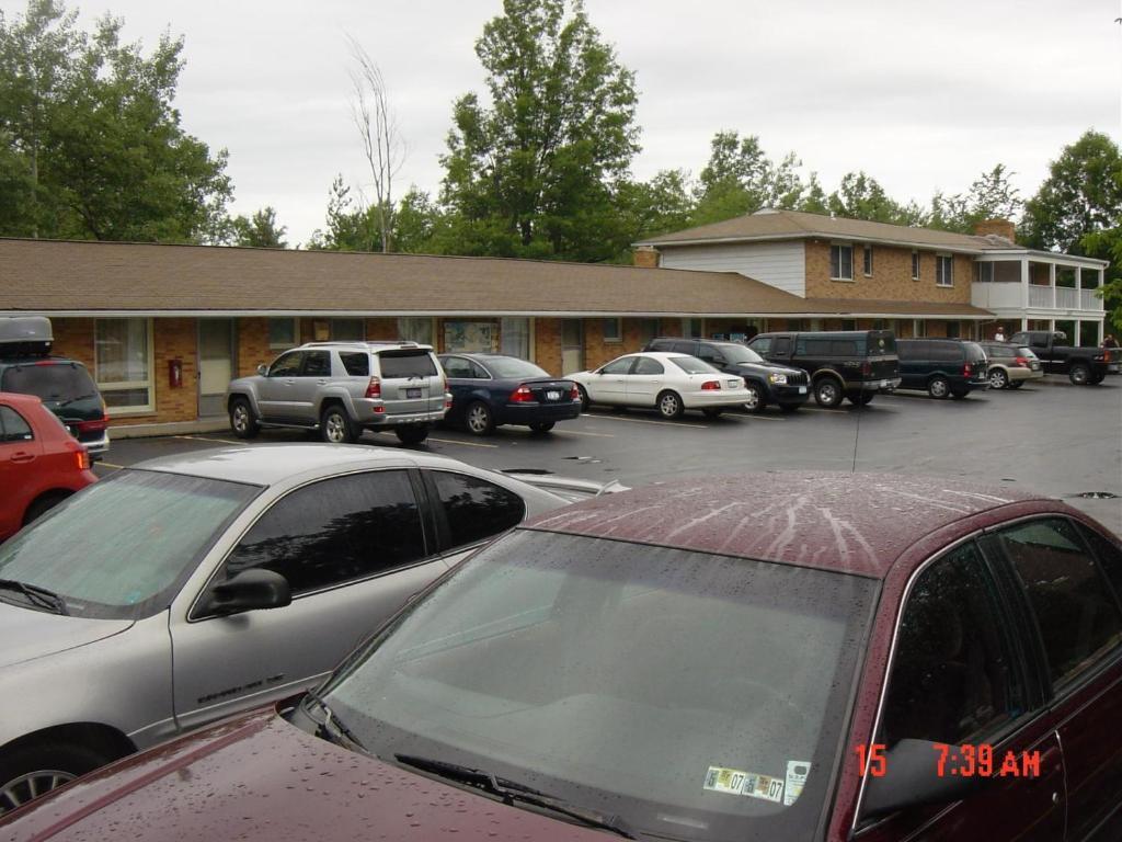 Chateau Motor Lodge Grand Island Exterior foto